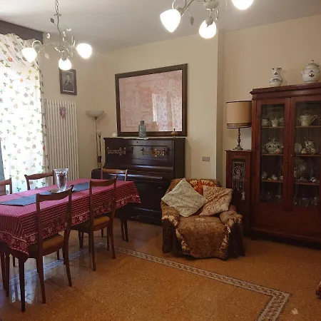 Piazza 2