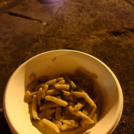 Piazza 2 *