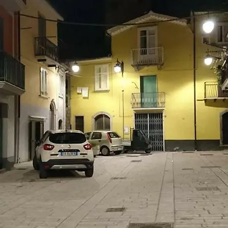 Piazza 2 * Sant'Andrea di Conza